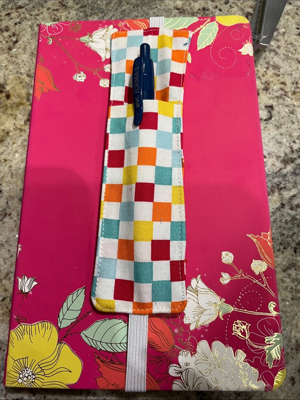 Colorful Checkered Elastic Pencil Case - Multicolor - Picture 3 of 3